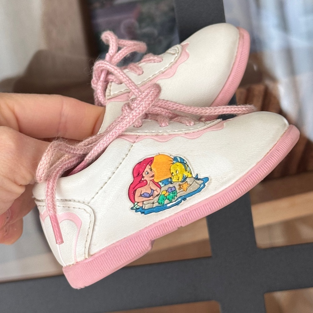Vintage 90s Disney The Little Mermaid shoes Oxford sneakers Embossed ariel baby - Picture 2 of 14